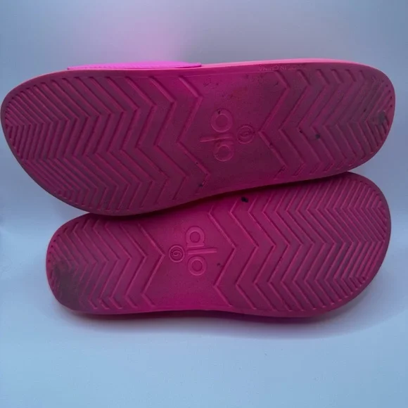 Alo Yoga Women’s Sandals Pink - Picture 9 of 10